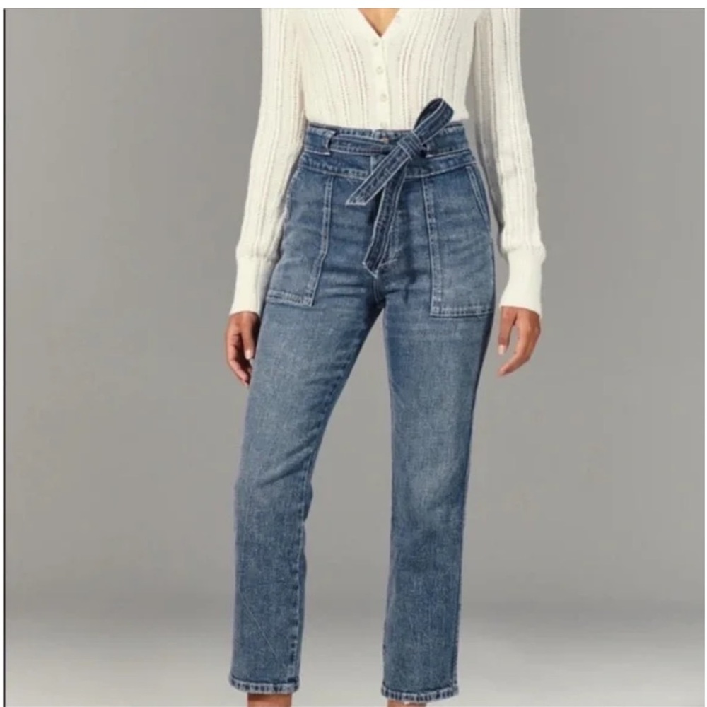 Abercrombie & Fitch Ultra High Rise Straight Leg Jeans Size 10